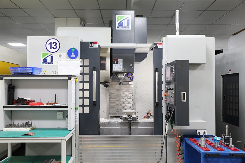 数控三轴线轨立式加工中心 TZ-V855